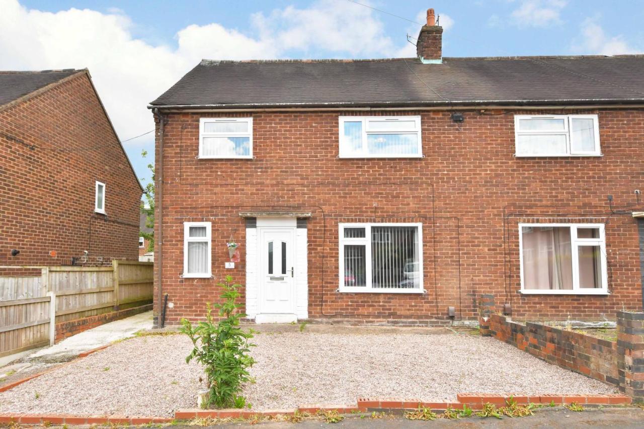 Townhouse @ Chiltern Place Newcastle Under Lyme Silverdale  Екстериор снимка